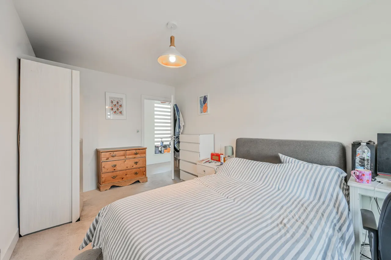 Flat 8, Century House, London, photo 5