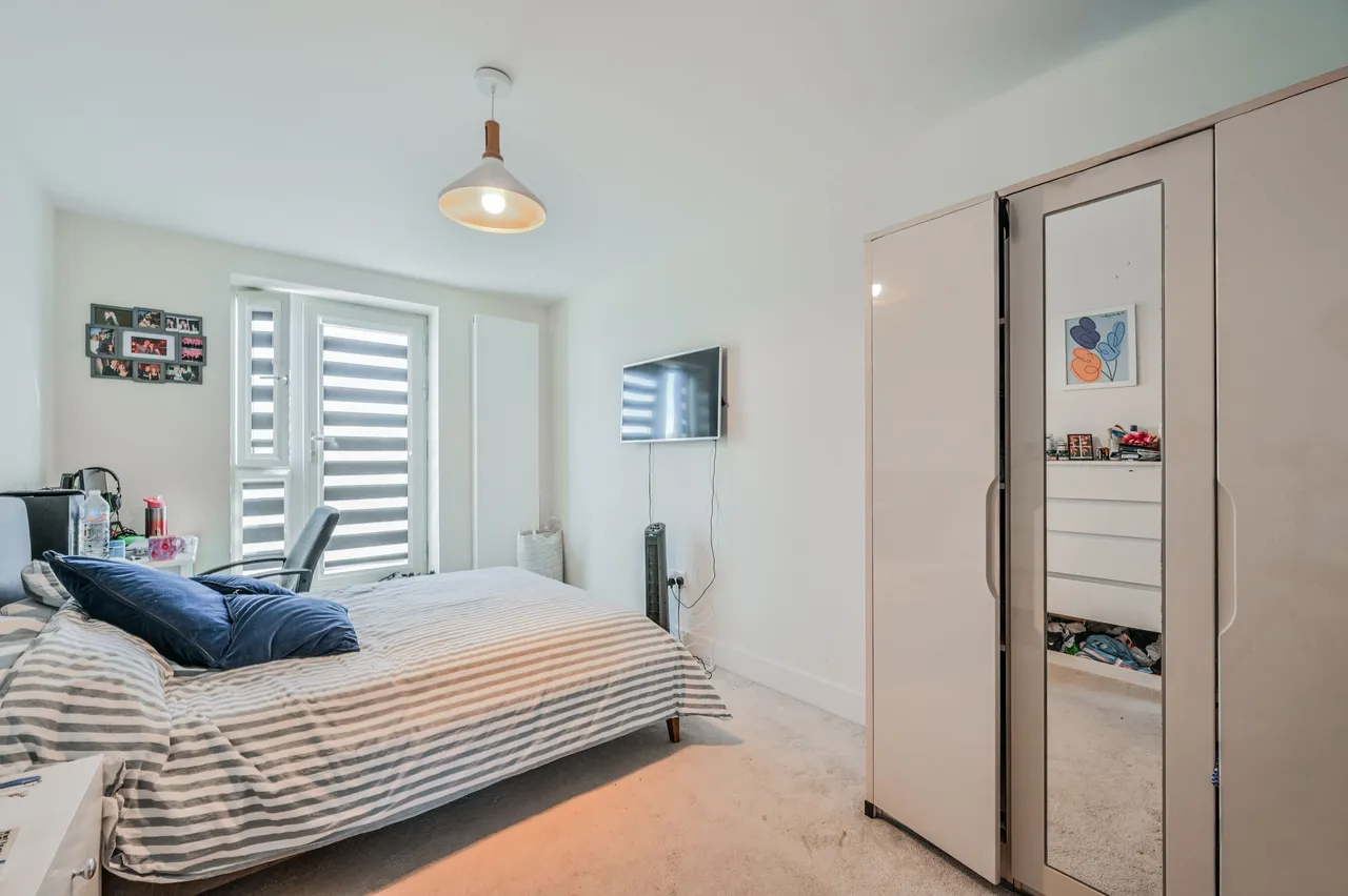 Flat 8, Century House, London, photo 7