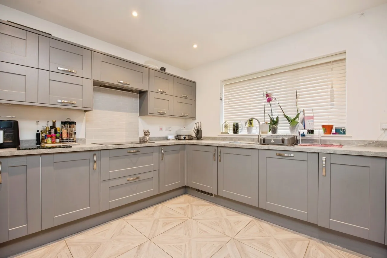 Kober Way, St. Austell, PL25, photo 7