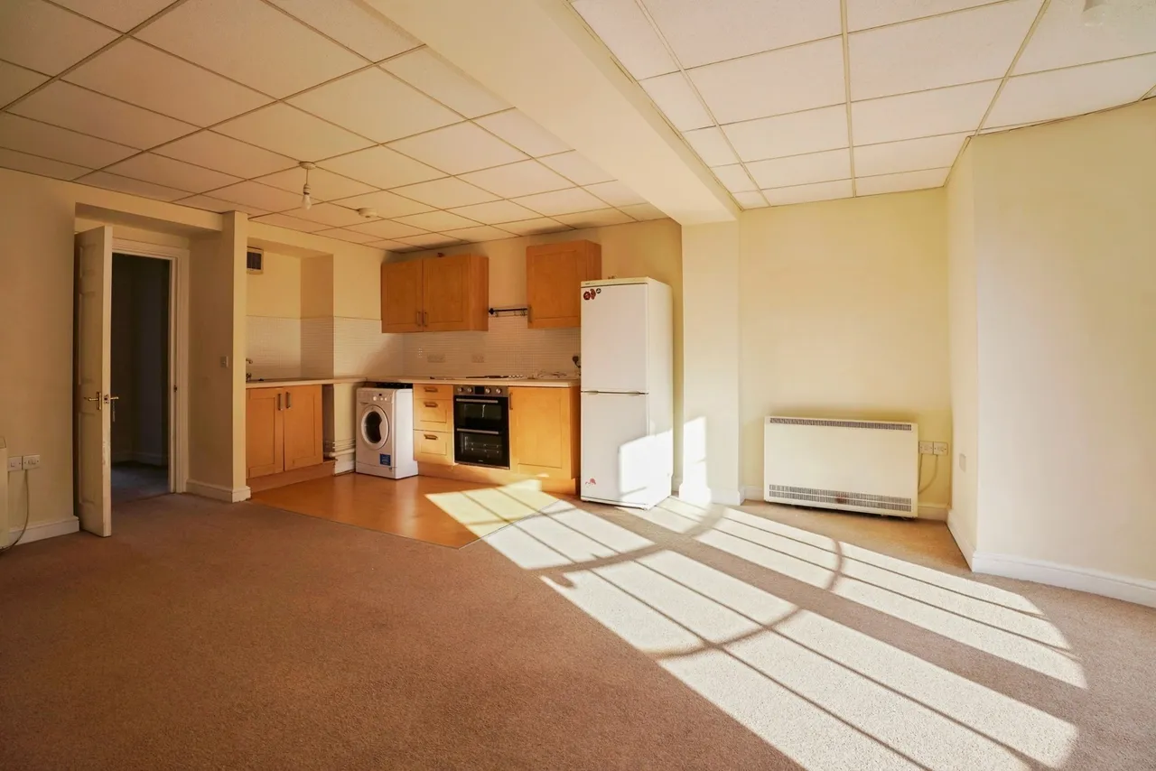 High Street, Shirehampton, BS11, photo 3