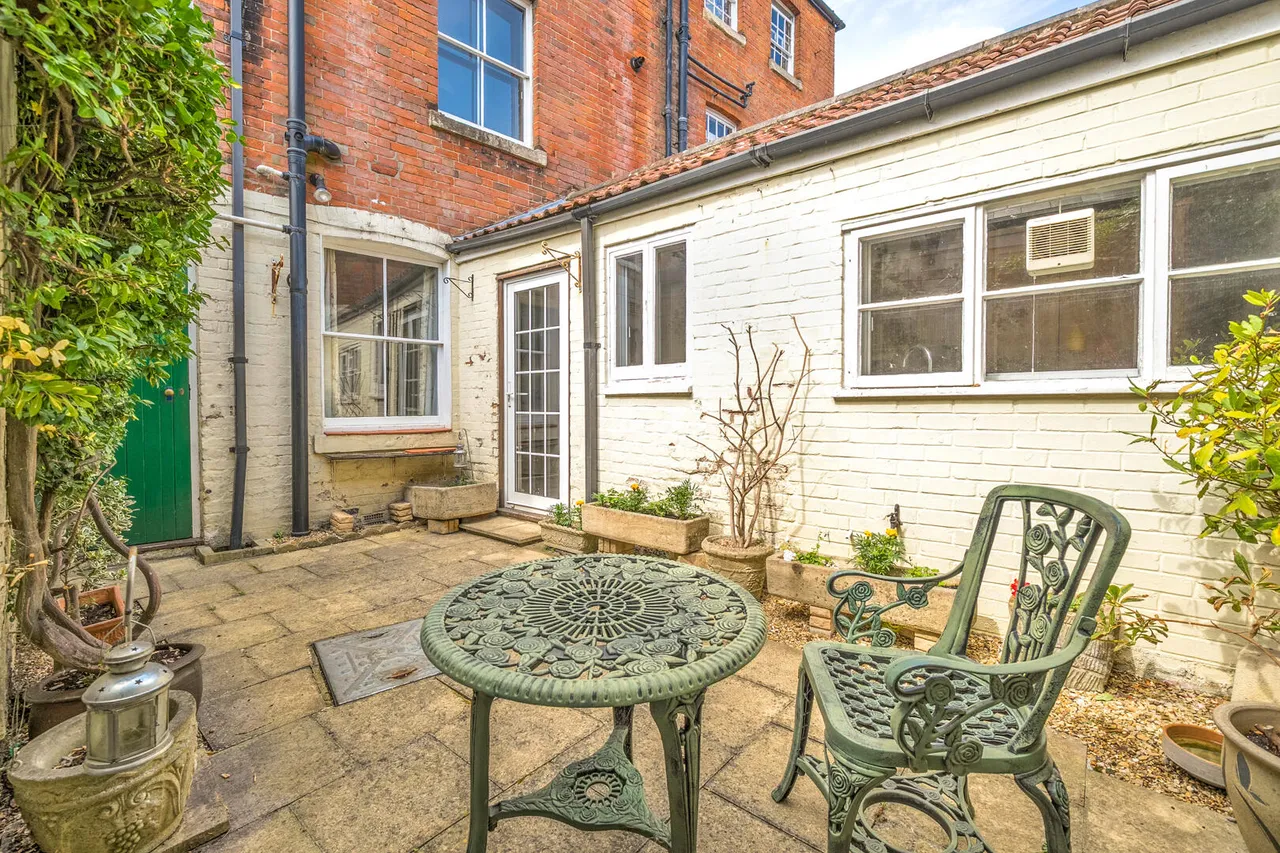 Long Street, Devizes, SN10, photo 12