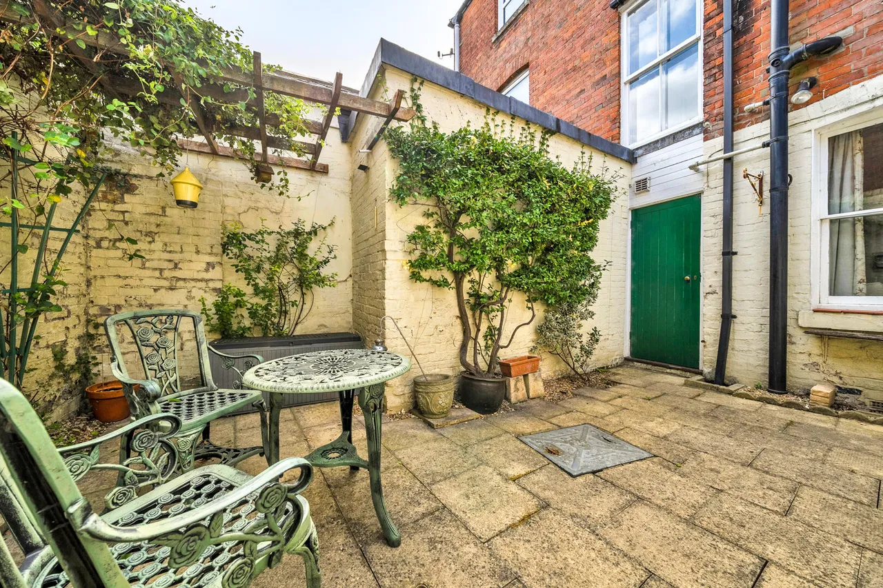 Long Street, Devizes, SN10, photo 11