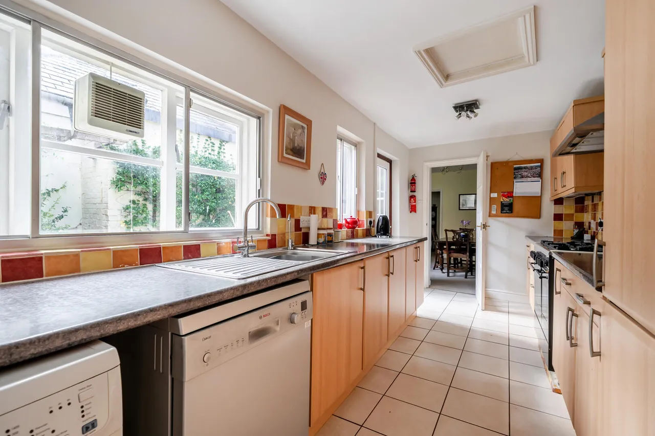 Long Street, Devizes, SN10, photo 13