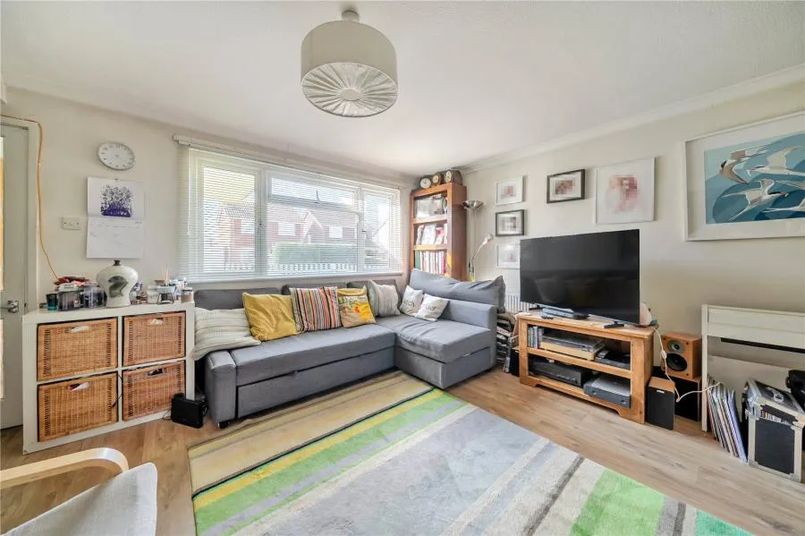 Sutton Road, Speen, RG14, photo 2