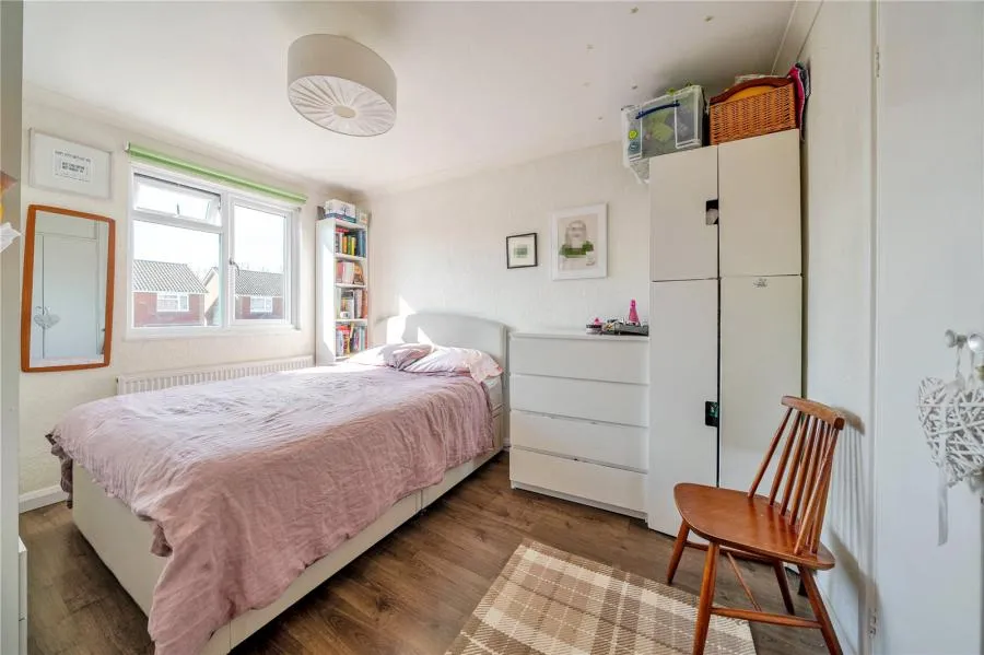 Sutton Road, Speen, RG14, photo 9