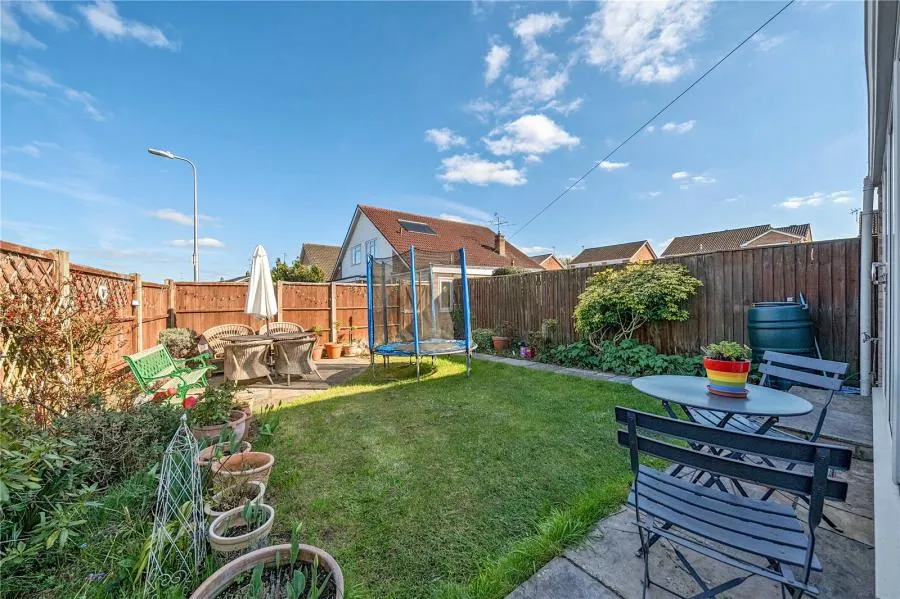 Sutton Road, Speen, RG14, photo 15