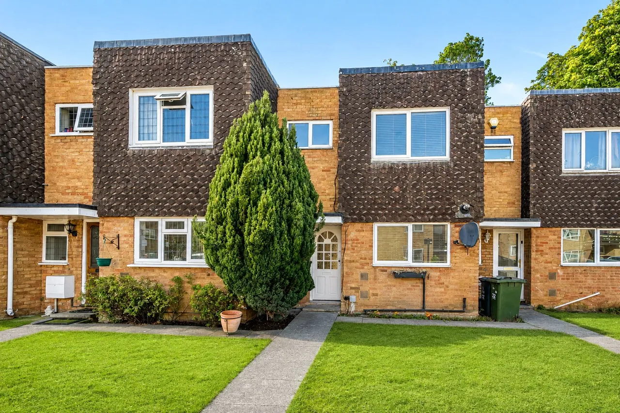 3 bed house for sale, September Way, Stanmore, HA7