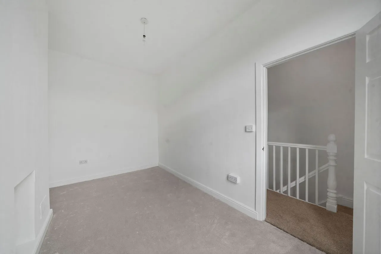 Rectory Road, Ashton-in-Makerfield, Wigan, Wigan, WN4 0QD, photo 9
