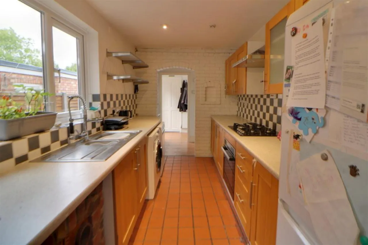 Queens Road, PE2, photo 6