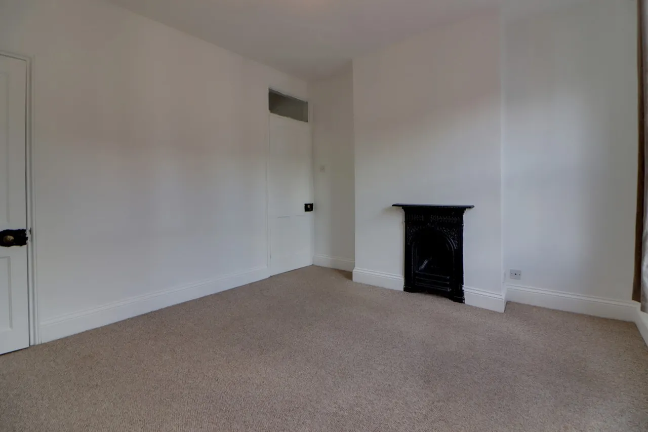 Queens Road, PE2, photo 5