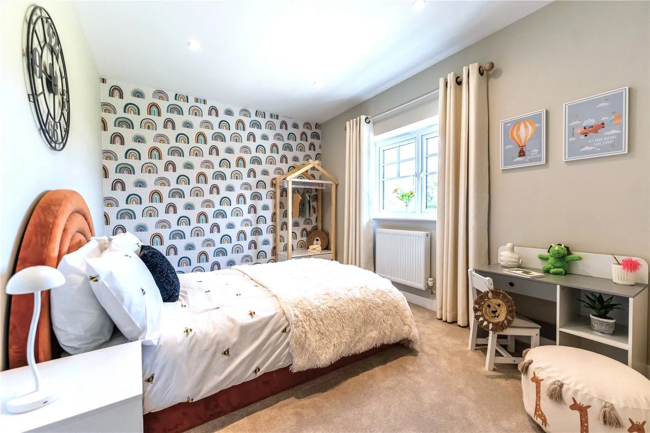 St James Place, East Bergholt, CO7, photo 19