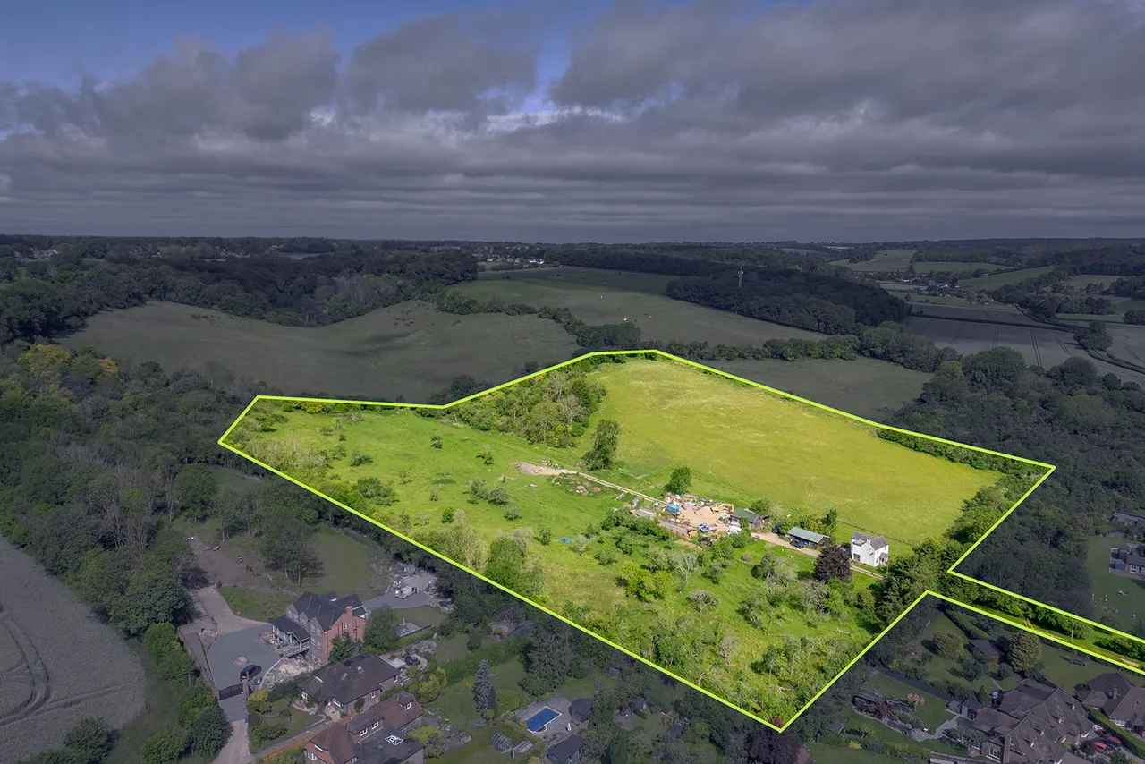 Valley Road, Hughenden Valley, HP14, photo 16