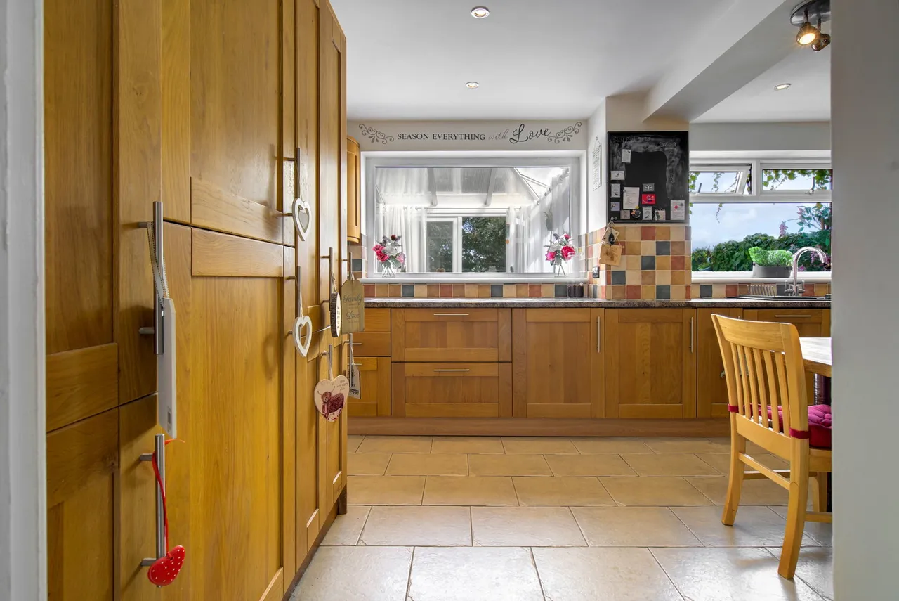 38 Kylemore Drive, Heswall, Wirral, Merseyside, CH61 6YF, photo 9