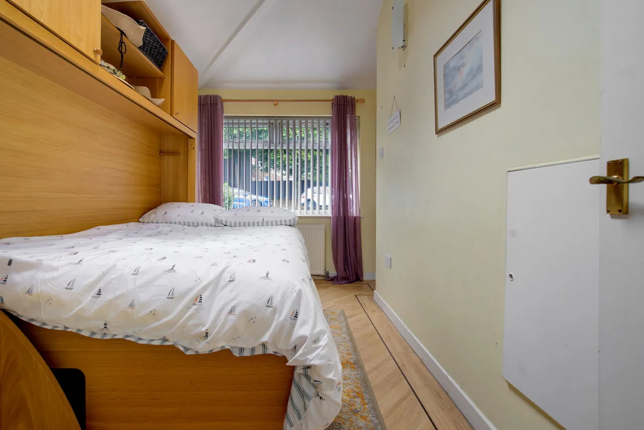 38 Kylemore Drive, Heswall, Wirral, Merseyside, CH61 6YF, photo 4
