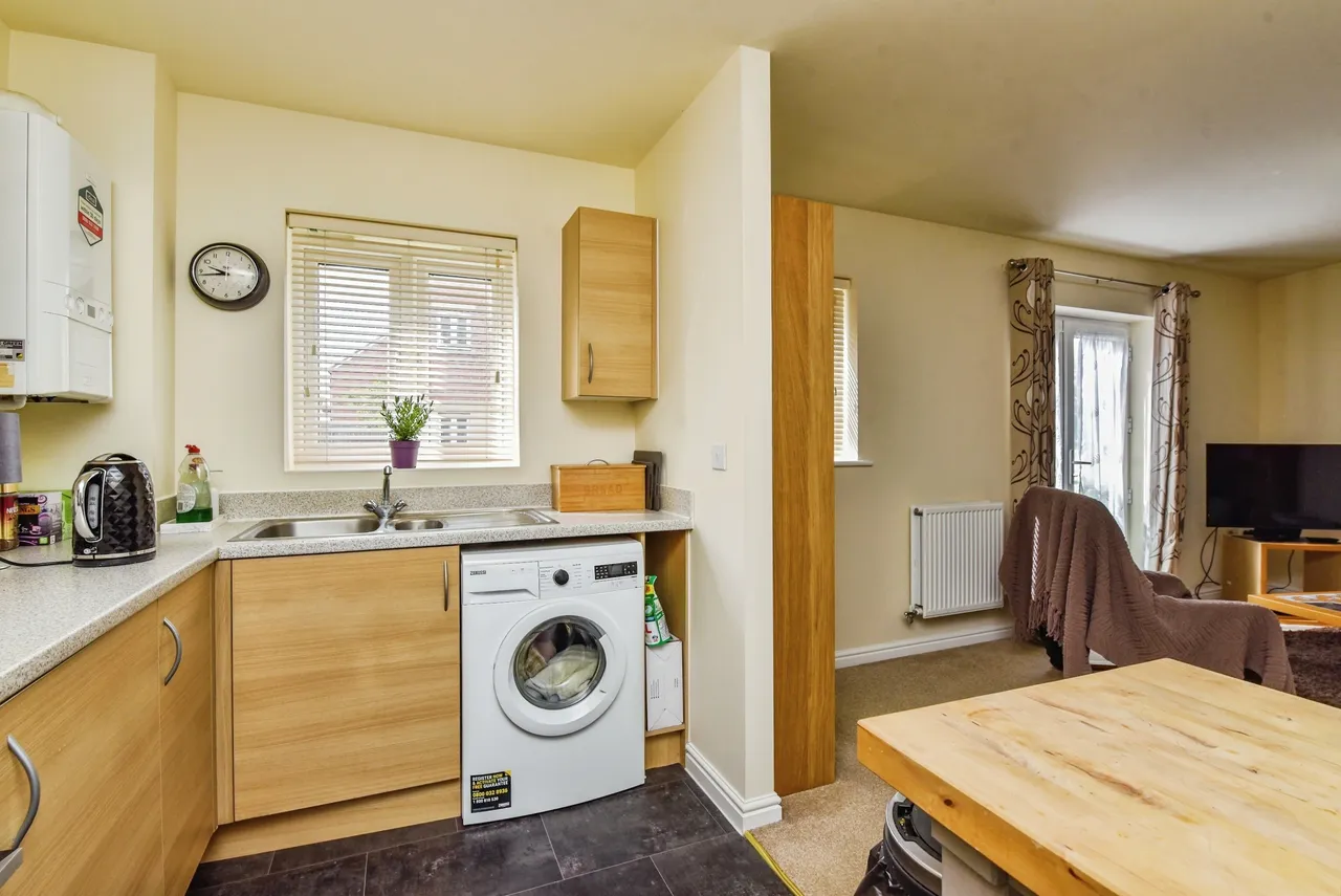 Scholars Way, Melksham, photo 4
