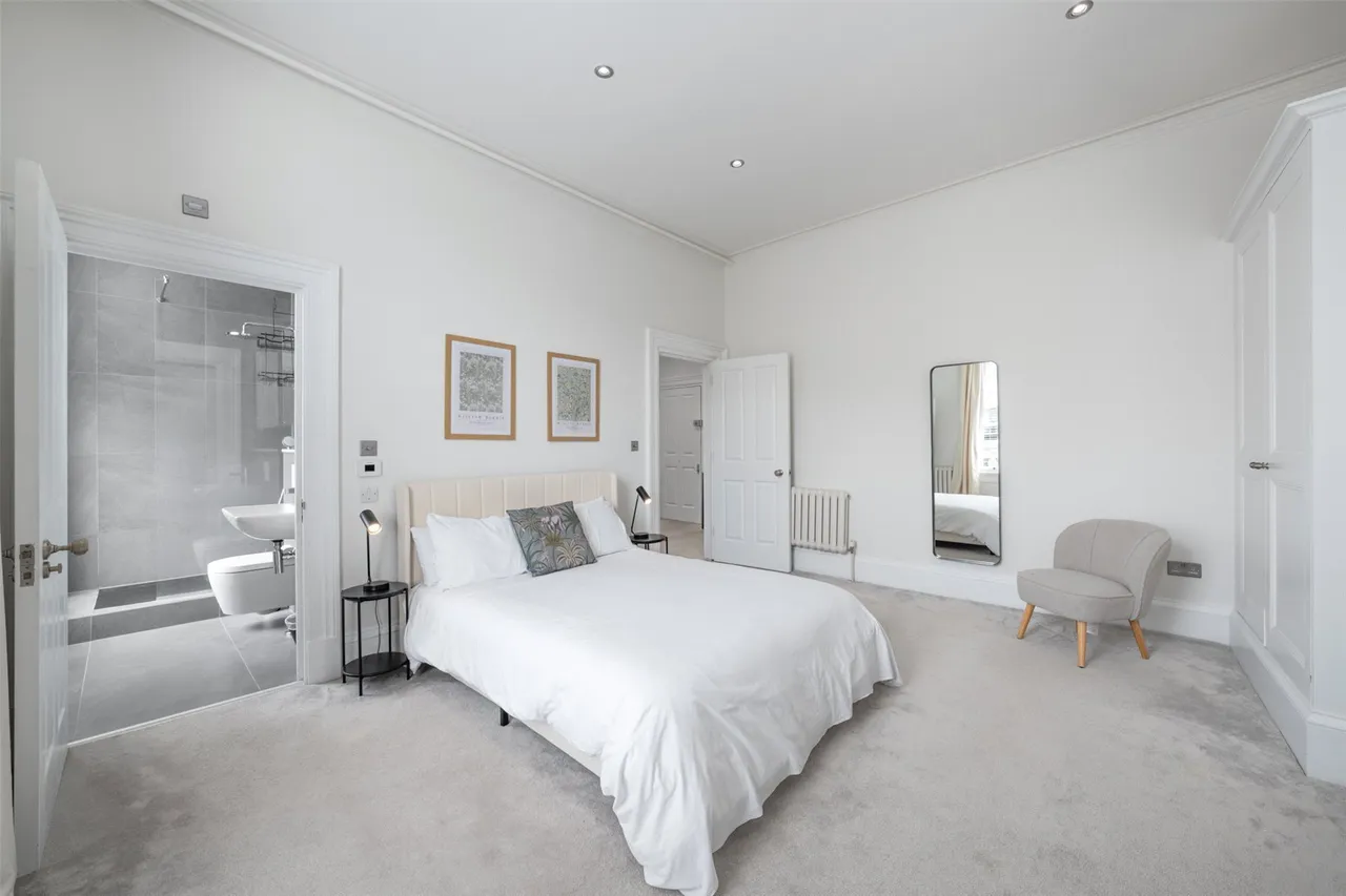 Haverstock Hill, London, NW3, photo 7