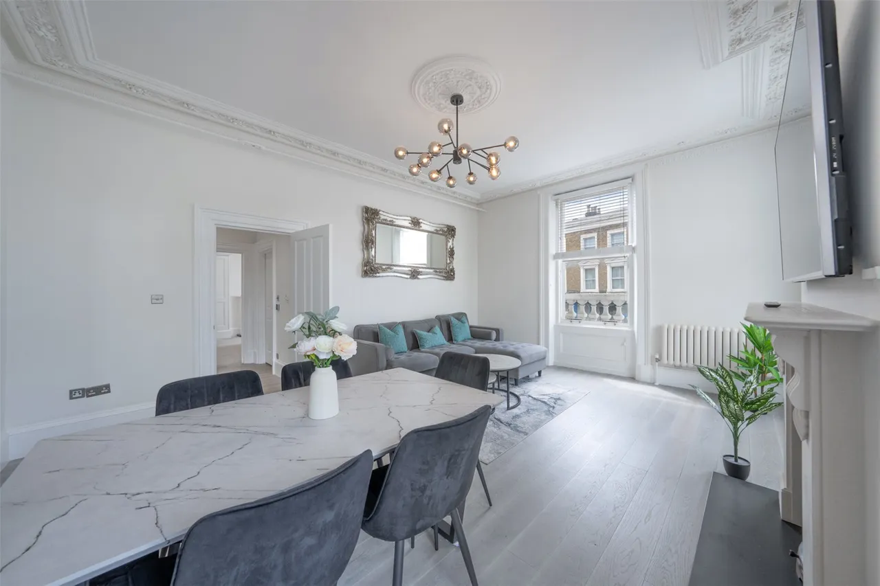 Haverstock Hill, London, NW3, photo 4