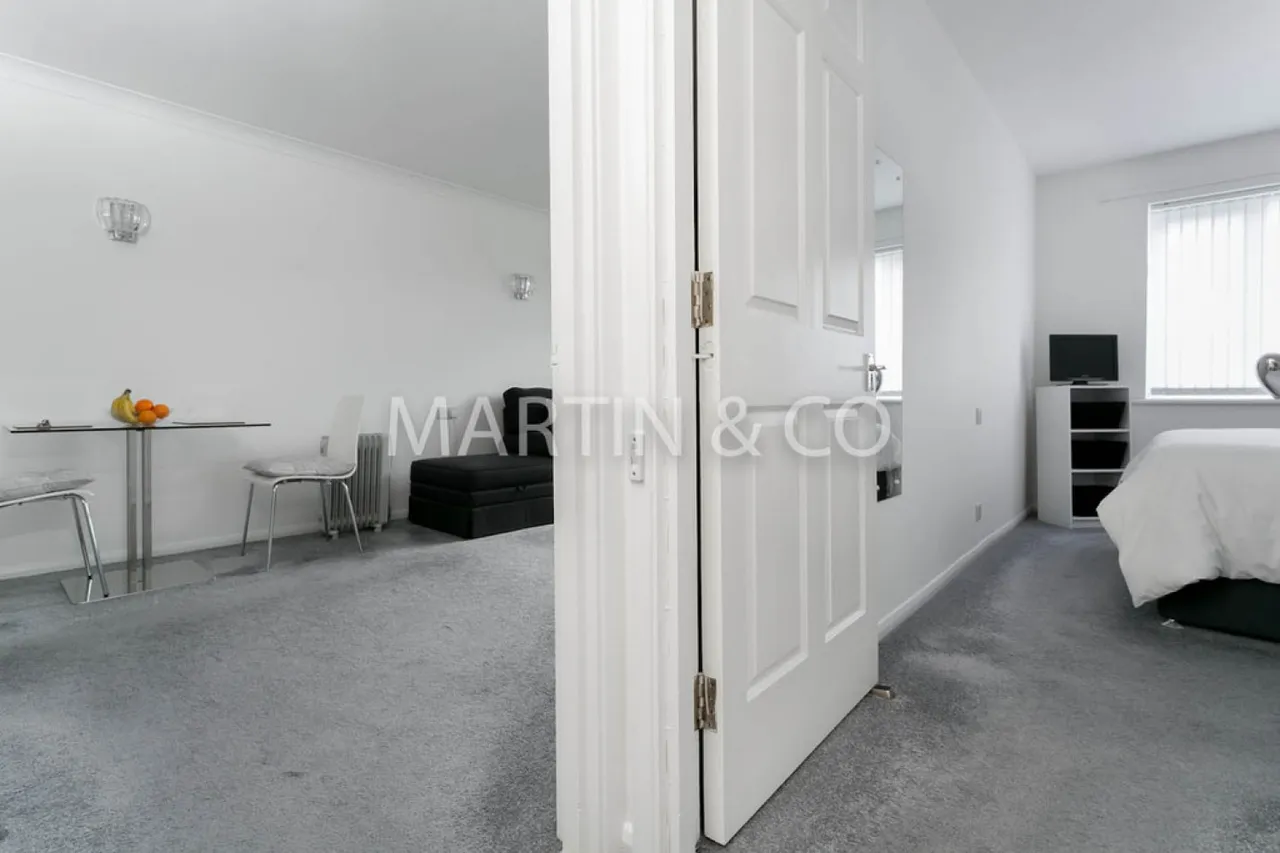 Ennerdale Court, Wanstead, photo 10