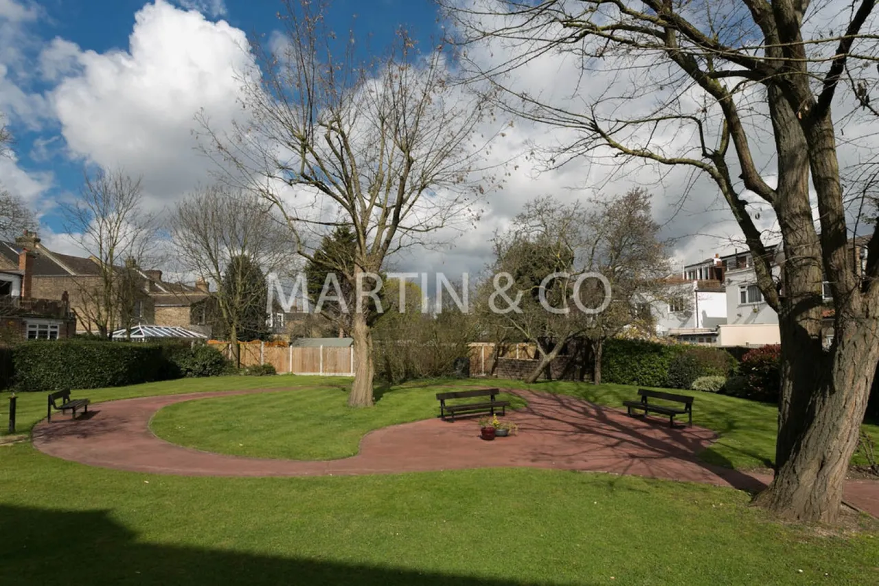 Ennerdale Court, Wanstead, photo 9