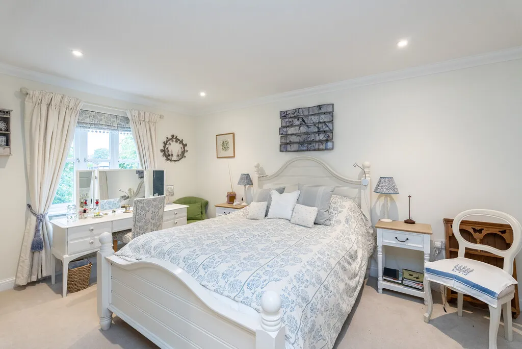 Westfield Gardens, Dorking, RH4, photo 6