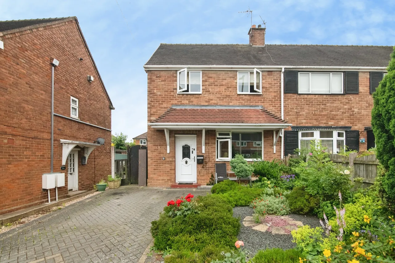 2 bed house for sale, Gauden Road, Stourbridge, DY9