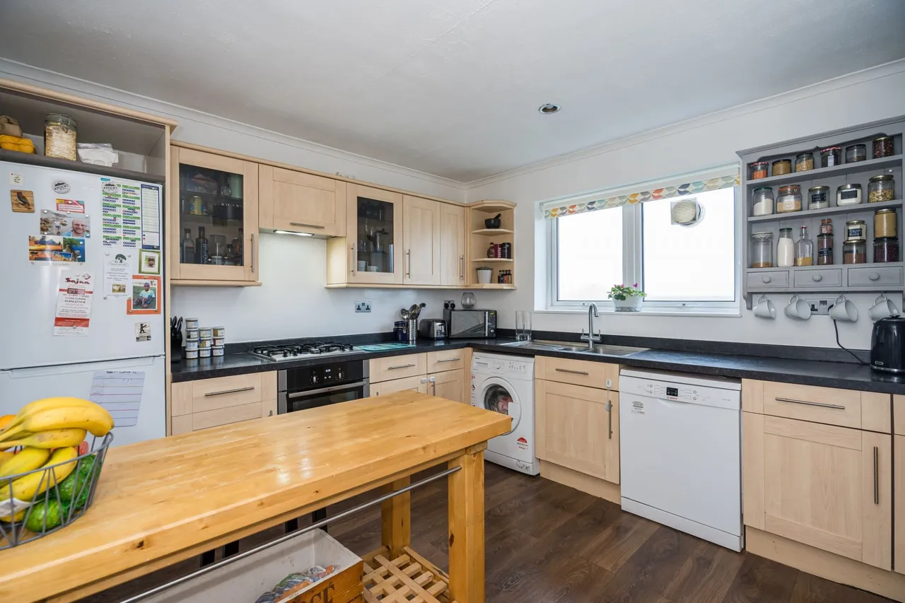 Gurnells Road, Seer Green, HP9, photo 2