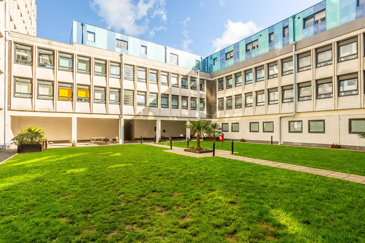 1 bed flat for sale, Elfin Square, Gorgie, EH11