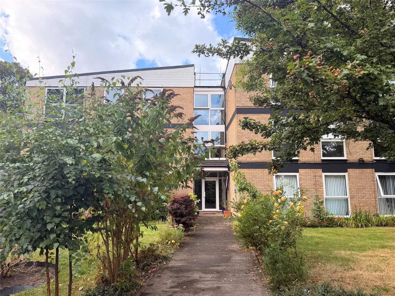 2 bed property for sale, Oakhill Park, Liverpool, L13