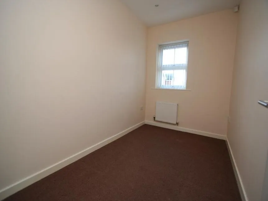 Marton Road, Middlesbrough, North Yorkshire, TS4, photo 6
