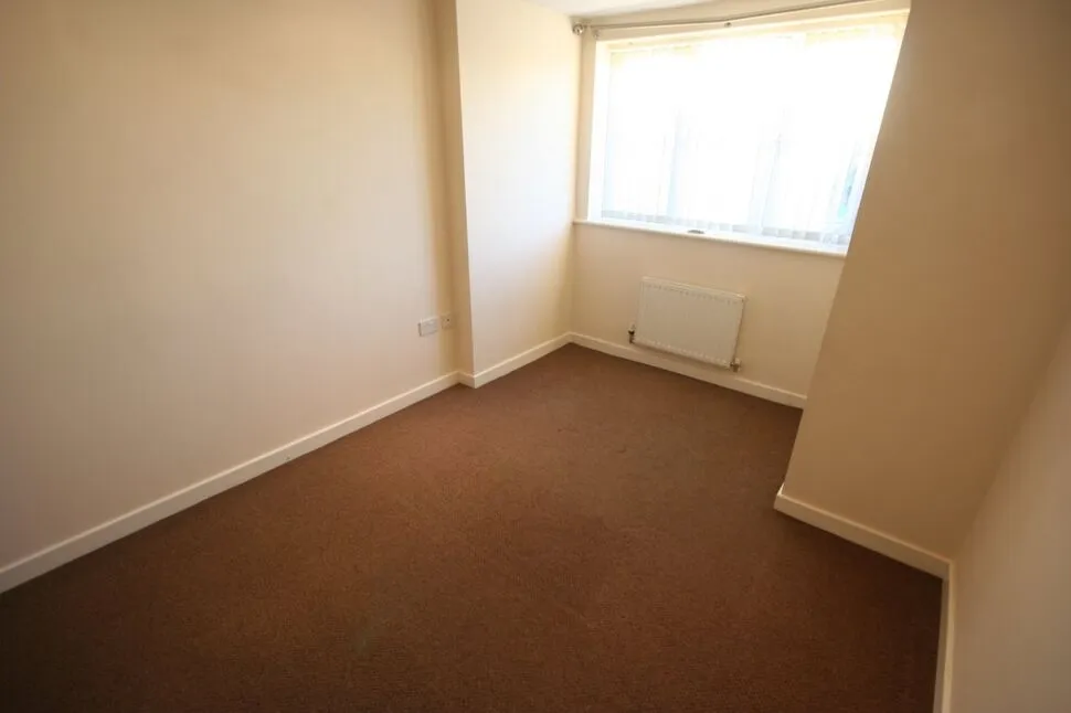 Marton Road, Middlesbrough, North Yorkshire, TS4, photo 7