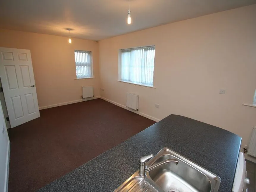Marton Road, Middlesbrough, North Yorkshire, TS4, photo 5