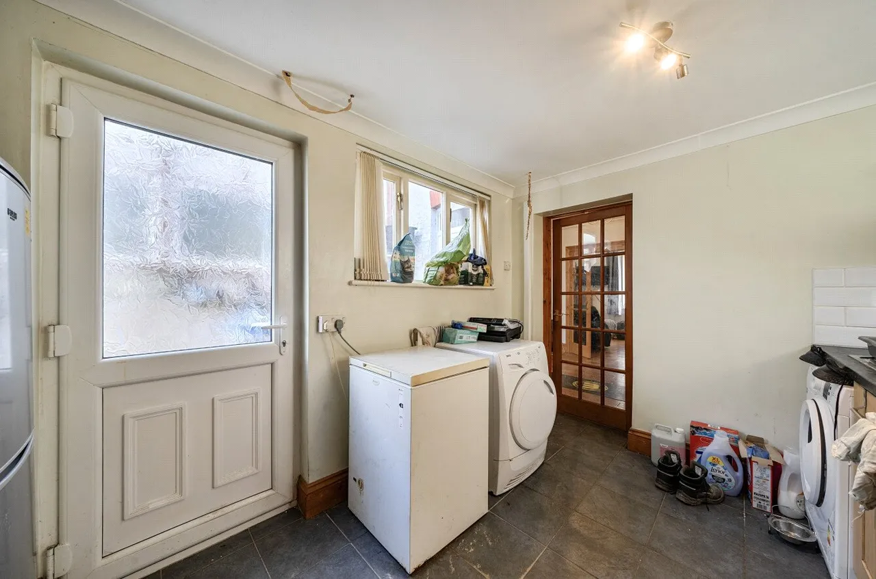 Nelson Street, Llandrindod Wells, LD1, photo 10