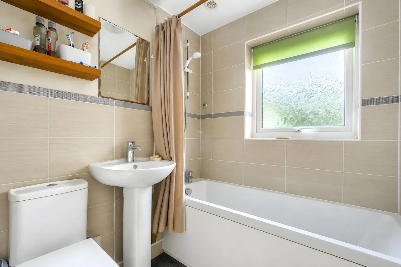 Dove House Close, Godmanchester, PE29, photo 11