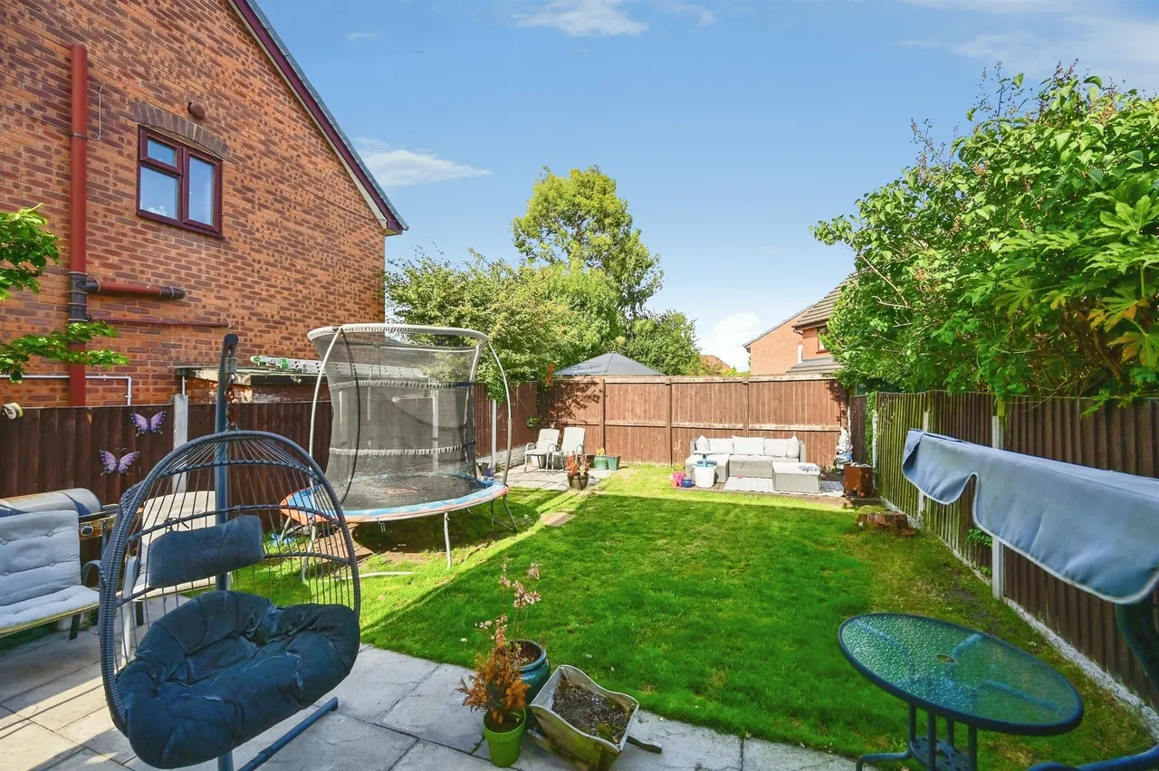 Kestrel Grove, Liverpool, L26, photo 10