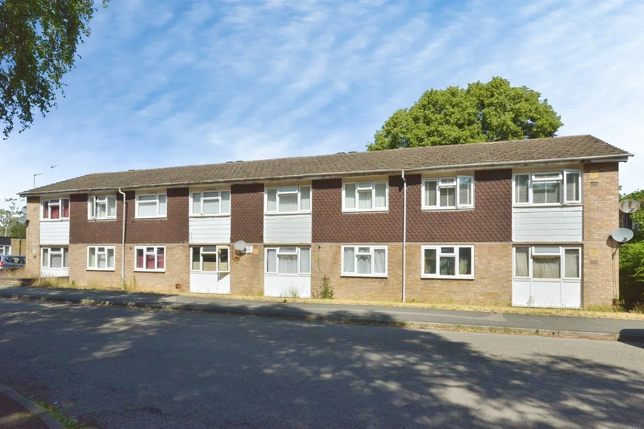 1 bed flat for sale — Earls Willow, New Bradwell, Milton Keynes