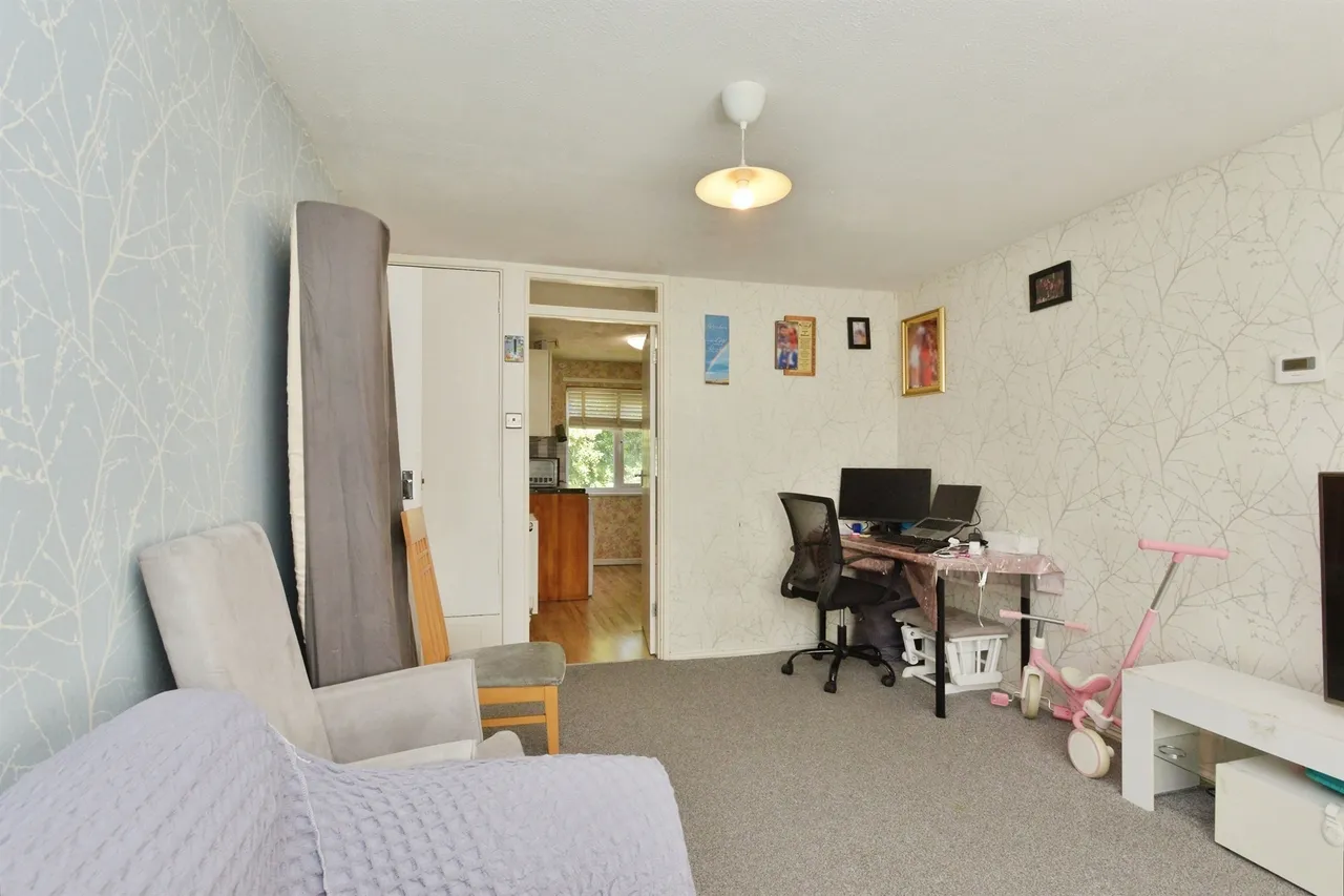 Earls Willow, New Bradwell, Milton Keynes, photo 5