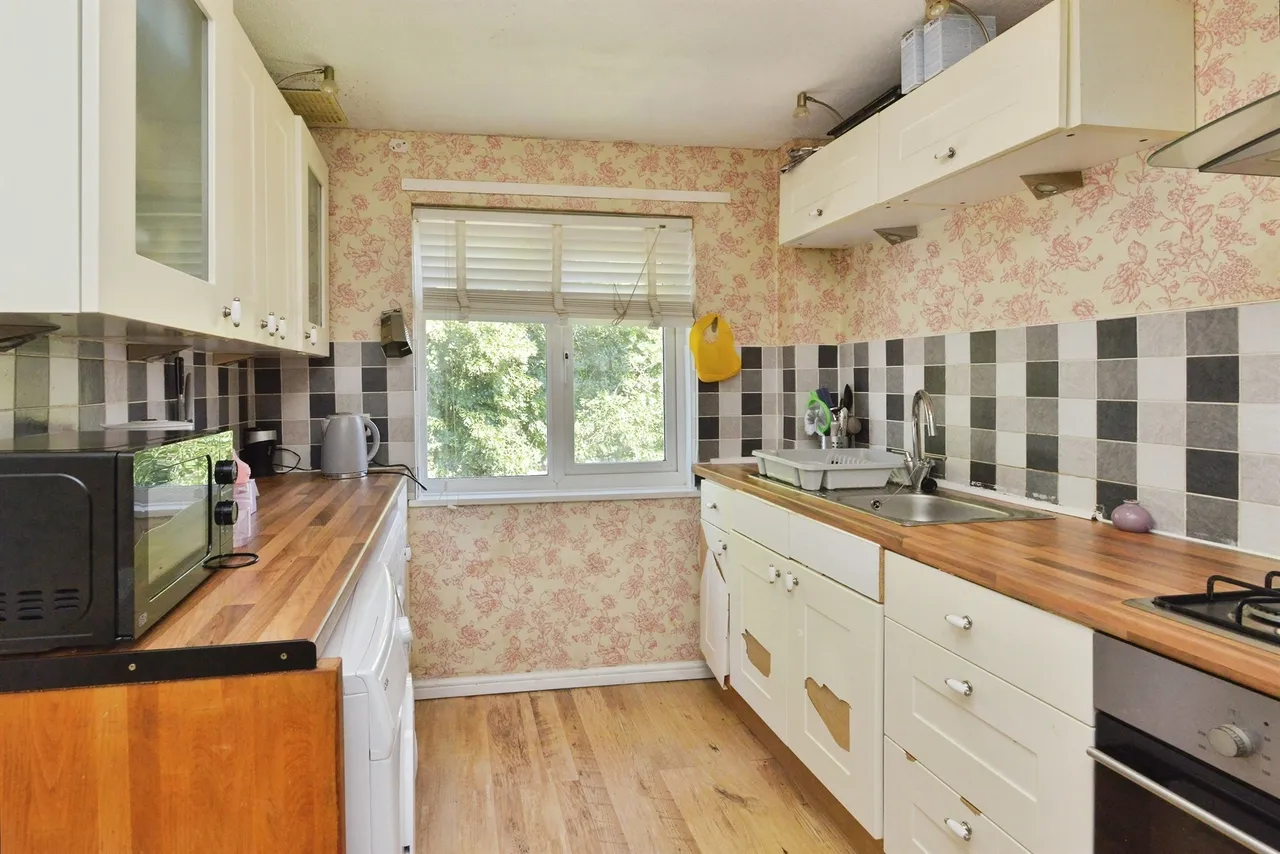 Earls Willow, New Bradwell, Milton Keynes, photo 4