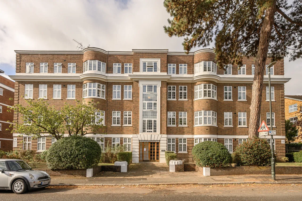 The Downs, London, SW20, photo 9