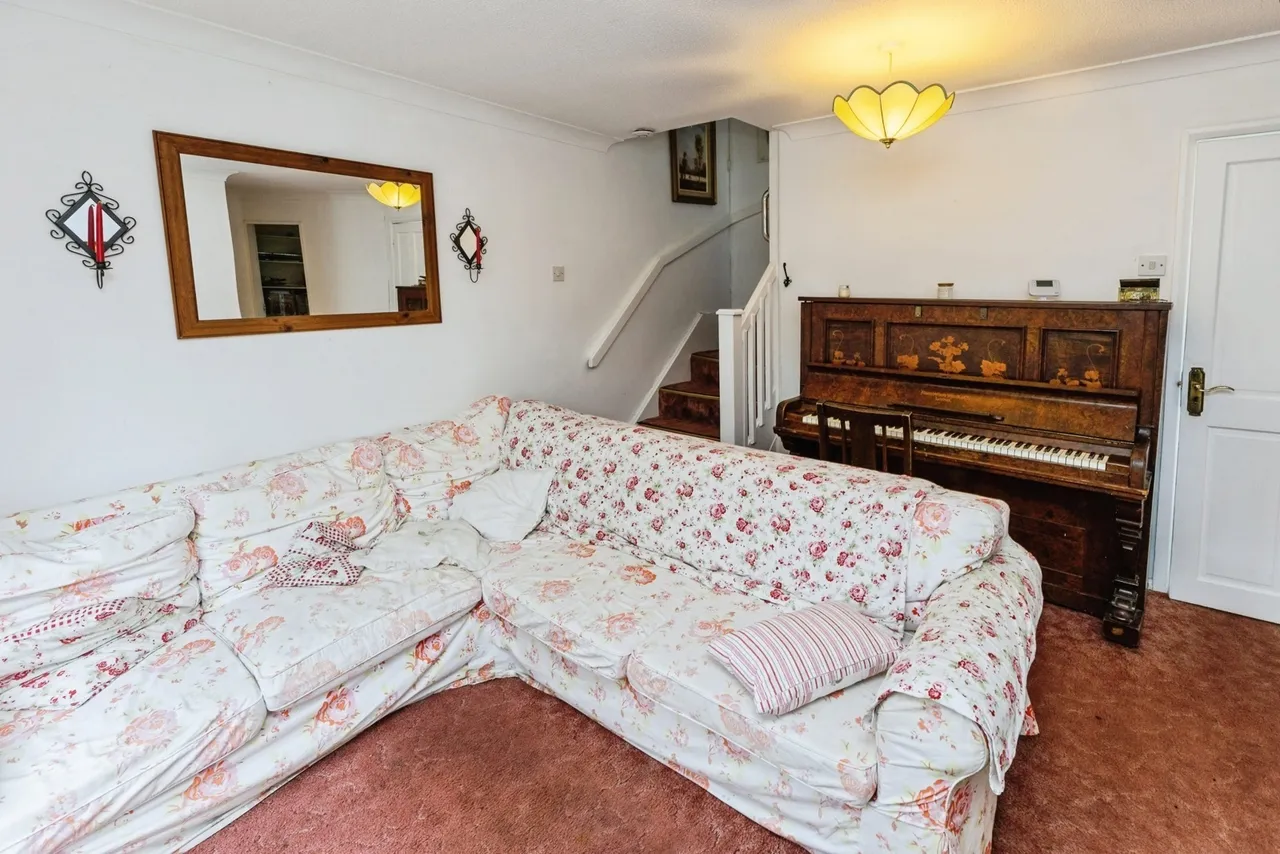 Springfields, Mickle Trafford, CH2, photo 8