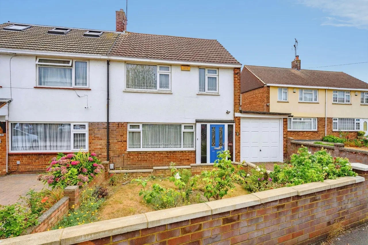 Stoneygate Road, Luton, LU4, photo 18