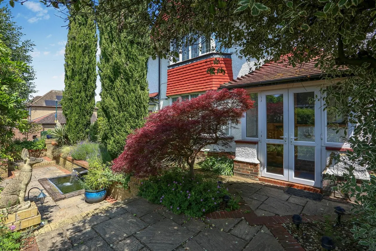 Avenue Road, Sutton, SM2 6JB, photo 40