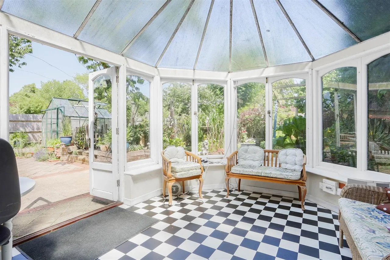 Avenue Road, Sutton, SM2 6JB, photo 13