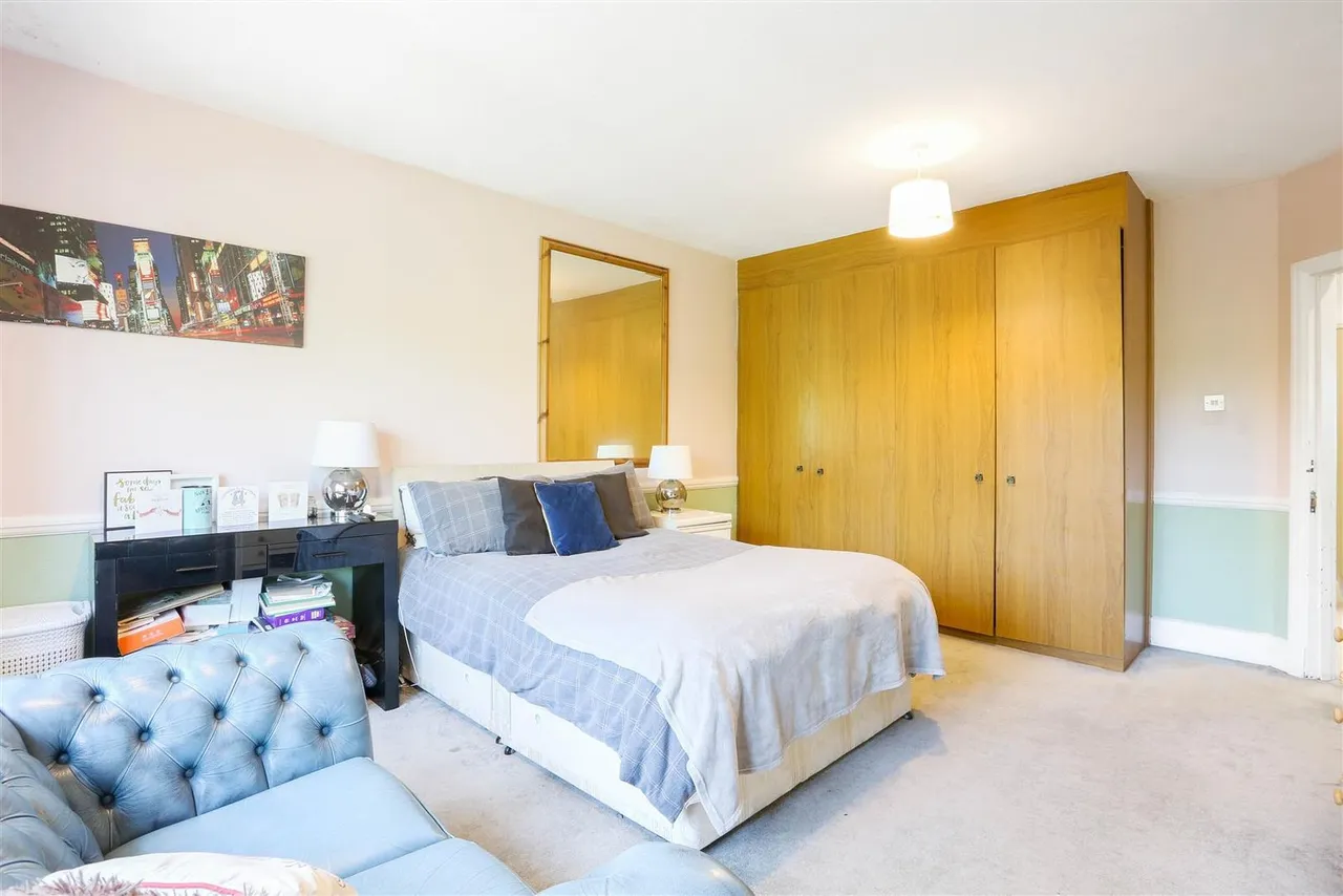 Avenue Road, Sutton, SM2 6JB, photo 31