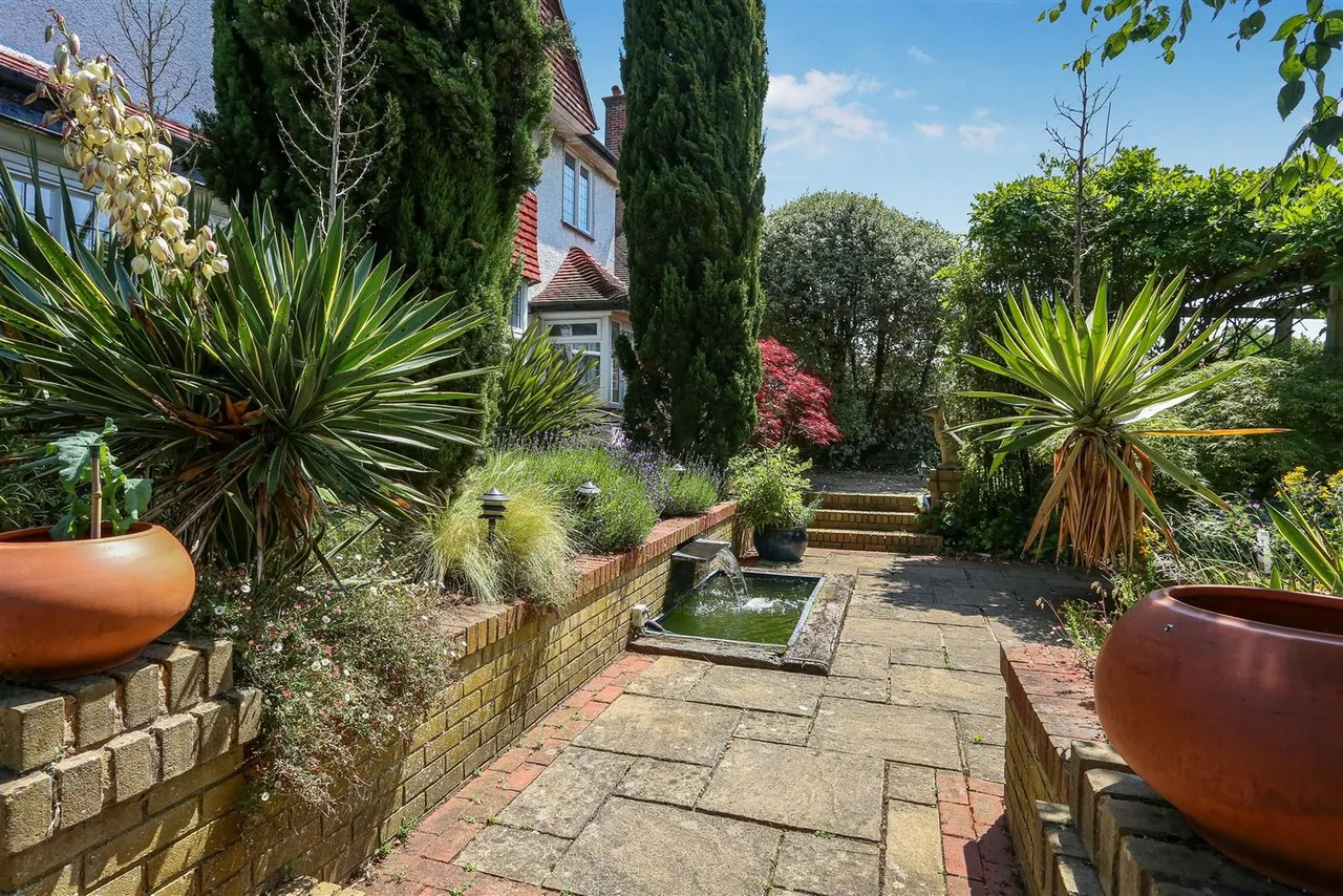 Avenue Road, Sutton, SM2 6JB, photo 41