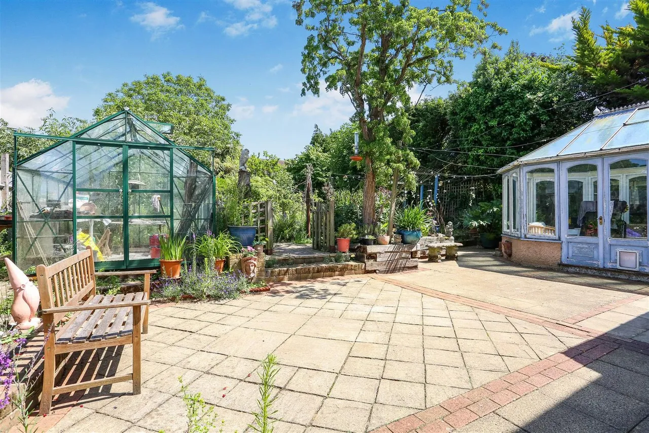 Avenue Road, Sutton, SM2 6JB, photo 14