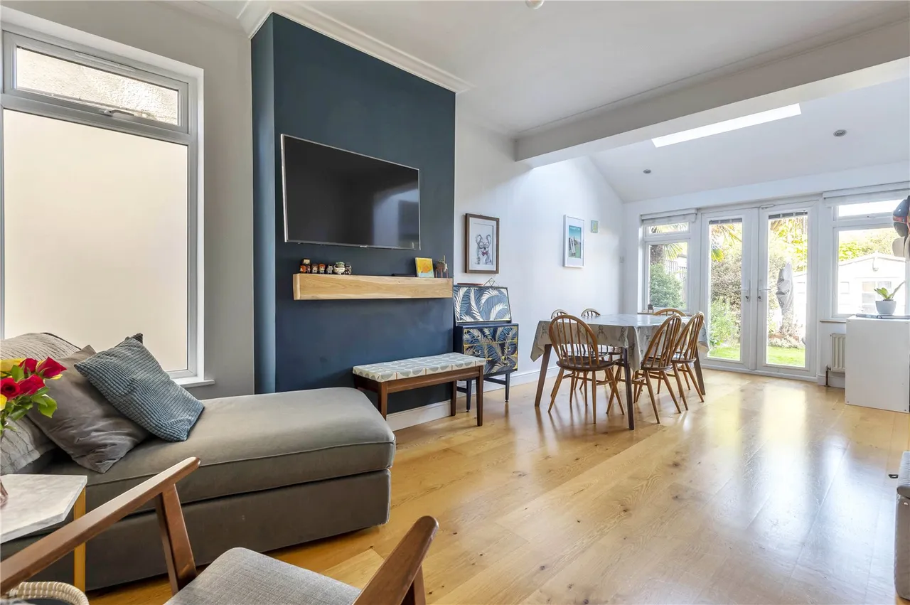Holly Bush Lane, Hampton, TW12 2QU, photo 3