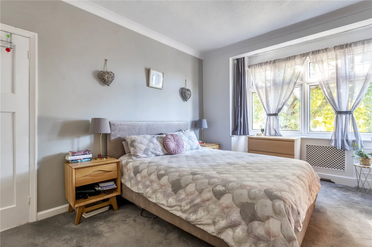 Holly Bush Lane, Hampton, TW12 2QU, photo 6