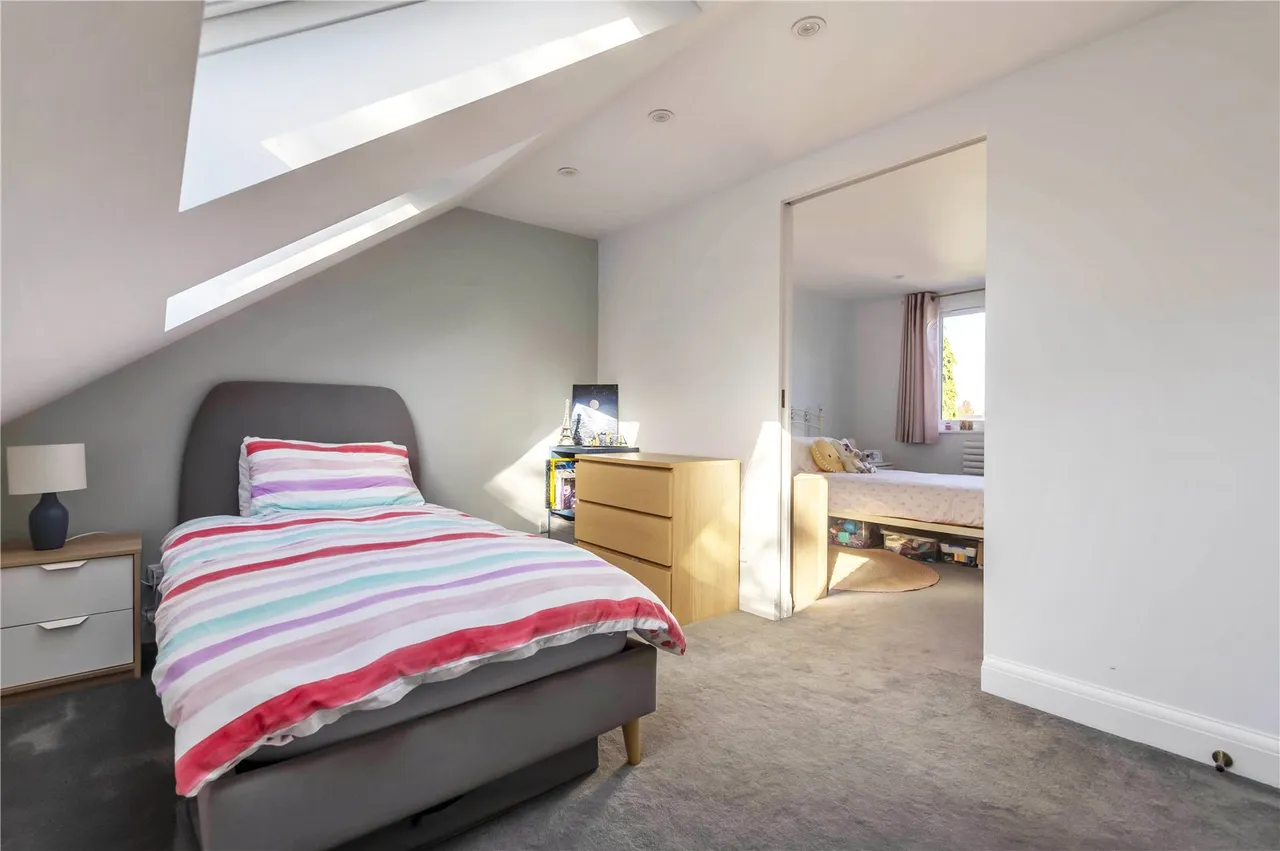 Holly Bush Lane, Hampton, TW12 2QU, photo 8