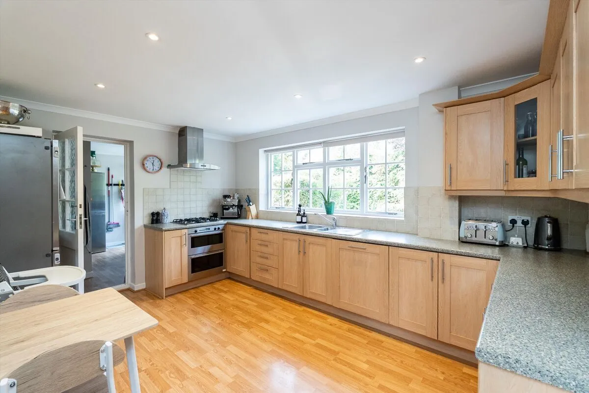 Ashcroft Park, Cobham, KT11, photo 4