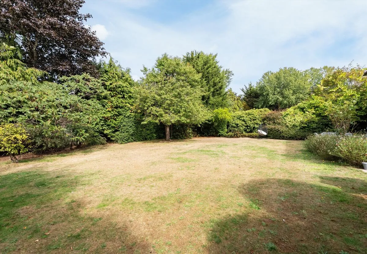 Ashcroft Park, Cobham, KT11, photo 21
